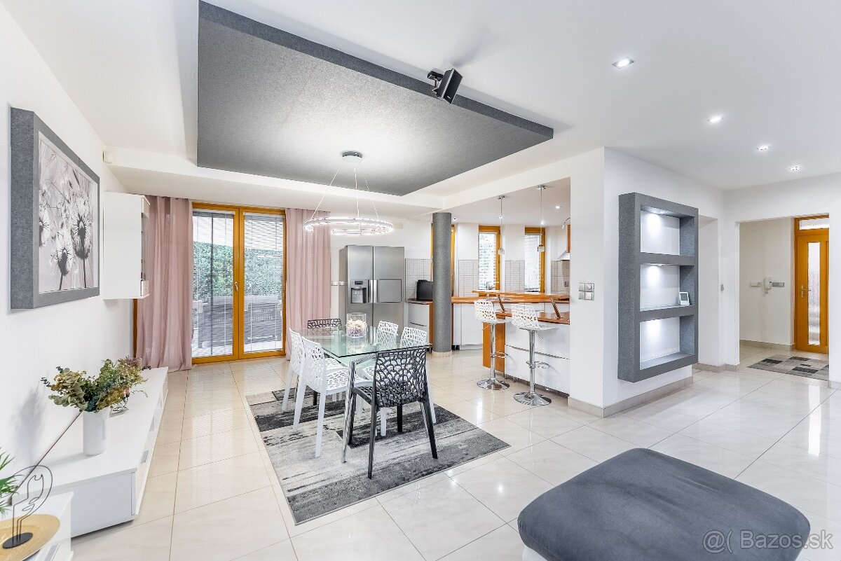 Samostatný 5 izb. rodinný dom vo výbornej lokalite v Trnave - 7