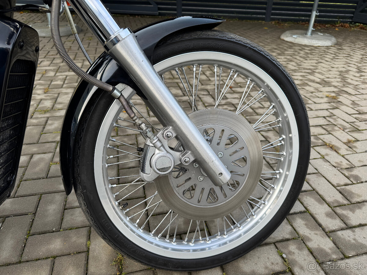 Suzuki VS 600 GLU Intruder - 7