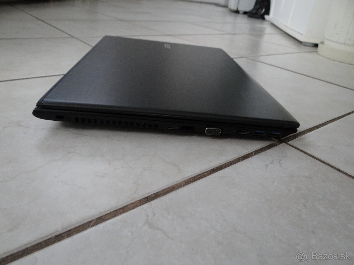 15.6" ACE E5/ Core I5/ 12GB RAM/ 128SSD a 500HDD/ 2xGrafika - 7