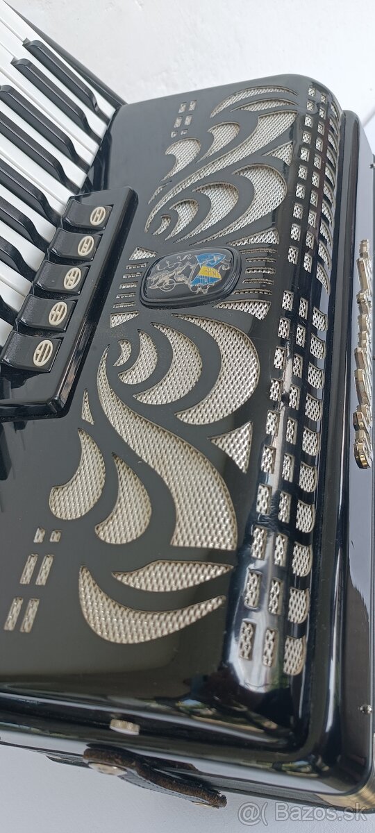 Akordeón Weltmeister CapriceN 80 basový - 7