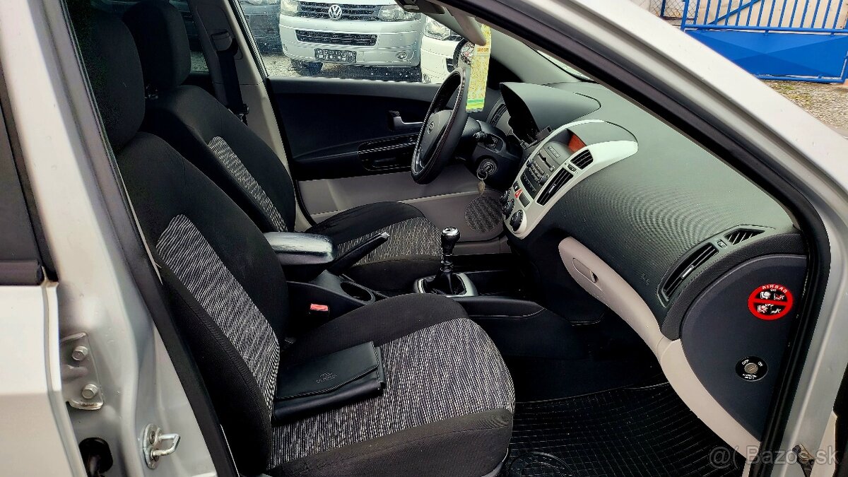 Kia Ceed 1.6 CRDi Combi, 2008 –nová spojka,STK 7/26 - 7