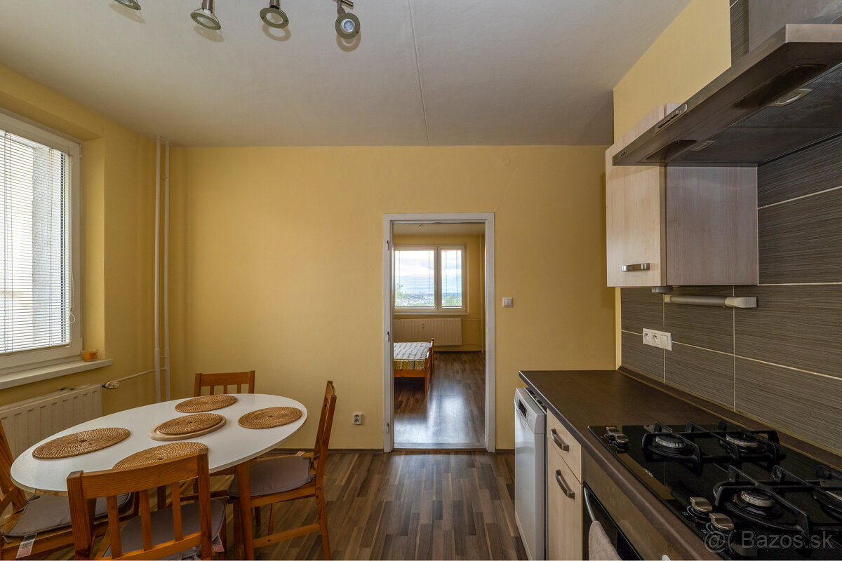 Priestranný 2-izbový byt na prenájom | Kurská - Furča - 7
