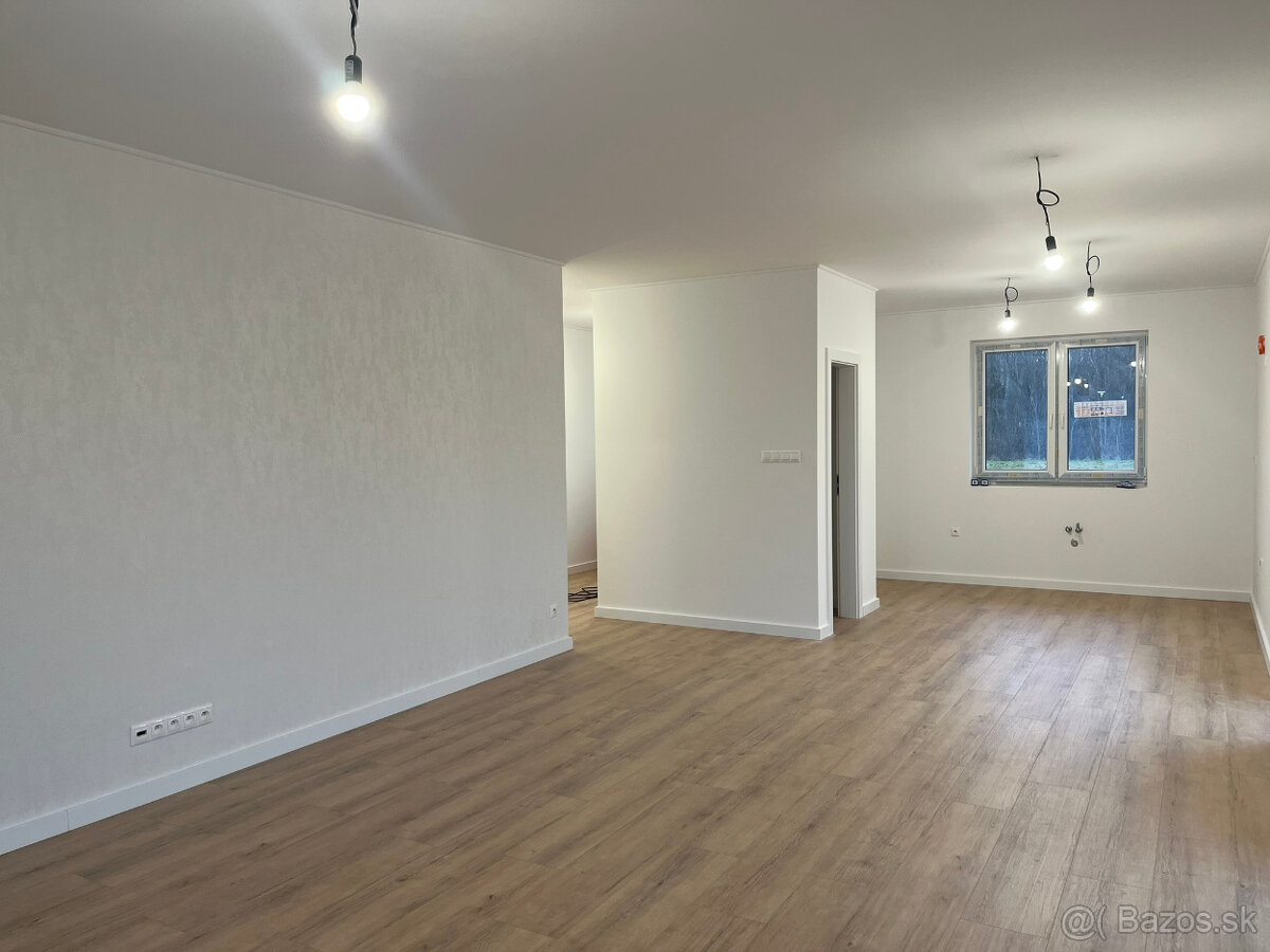 Predaj rodinných domov v obci Vrakúň - 7