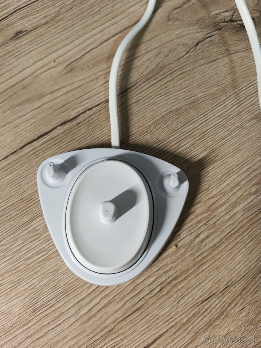 Predám sónickú kefku Oral B - 7