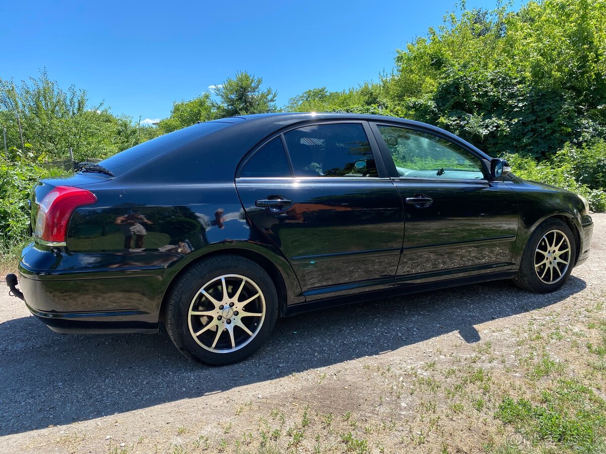 Toyota Avensis 1.8 benzin - 7