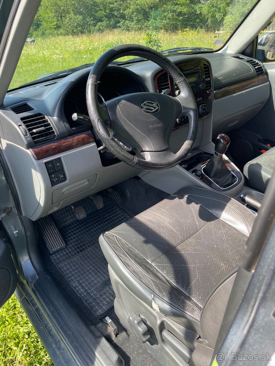 Suzuki Grand Vitara 2.0 TDI - 7
