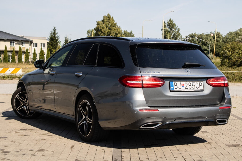 Mercedes Benz E 300 de T Avantgarde (2020) - 7