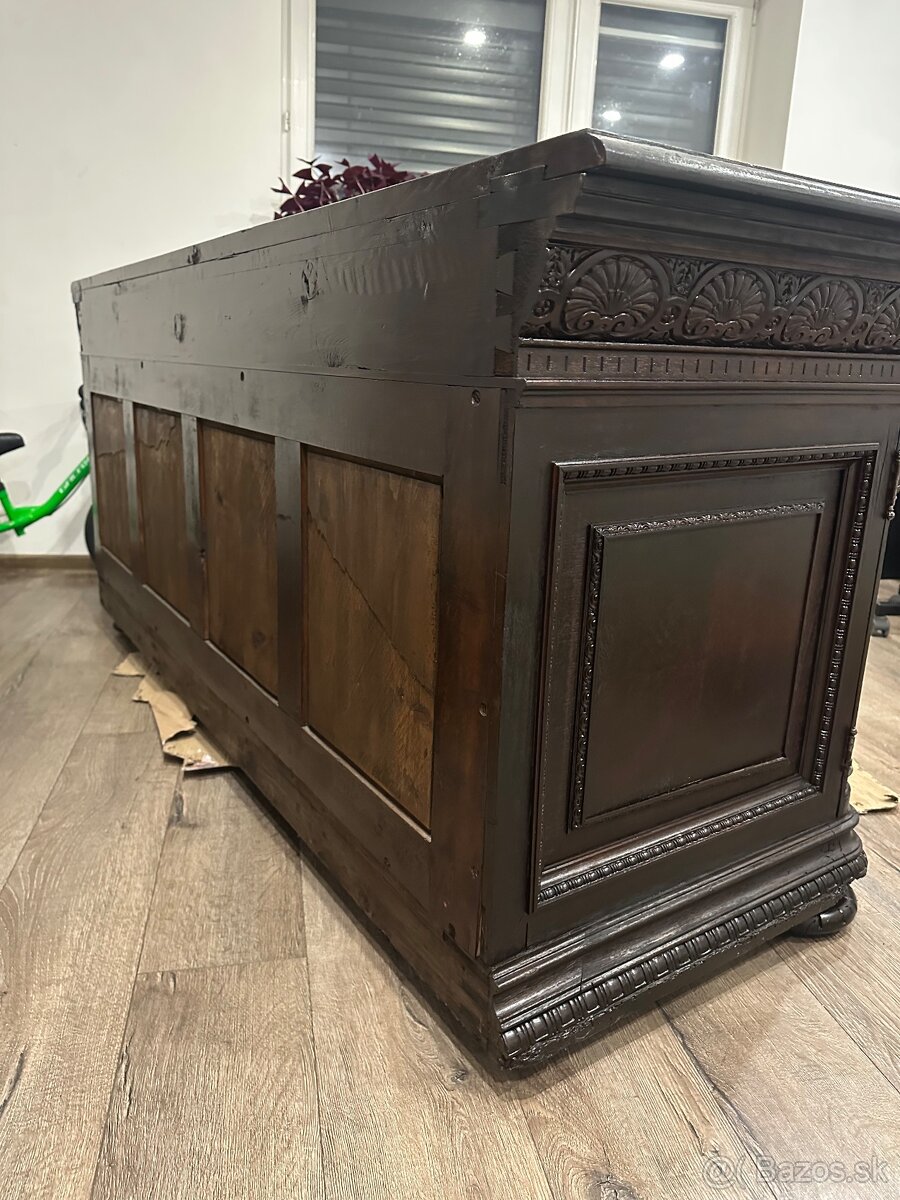 Starožitná komoda - 7