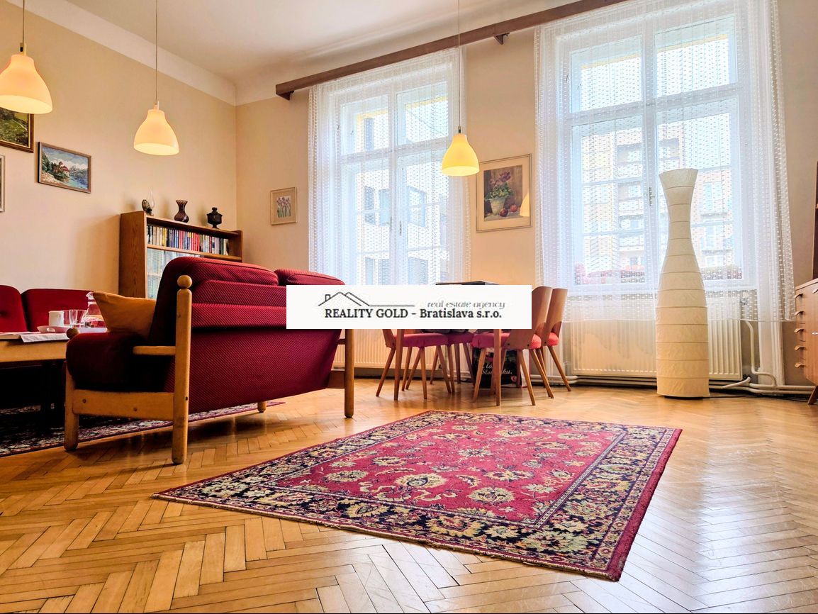 4 izbový CENTRUM - GRÖSSLINGOVA - GARÁŽ v cene - 139 m2 - 7