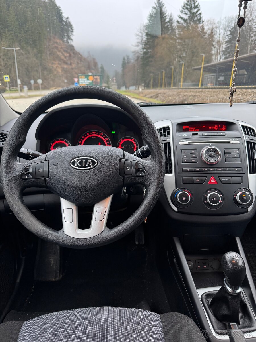 Kia ceed 1.4 - 7