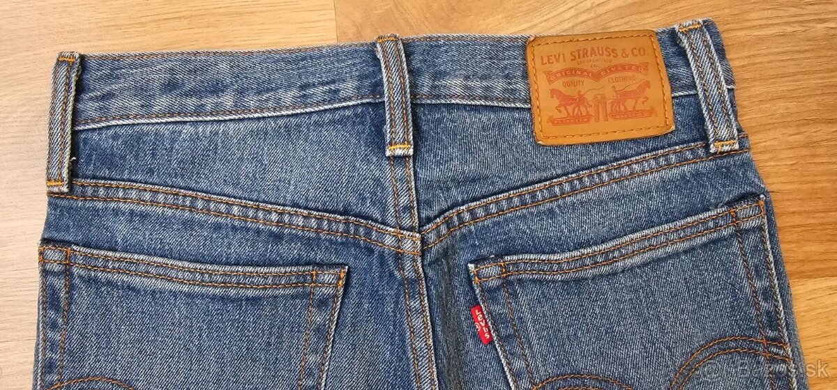 Dámske kvalitné rifle Levis 24 - 7