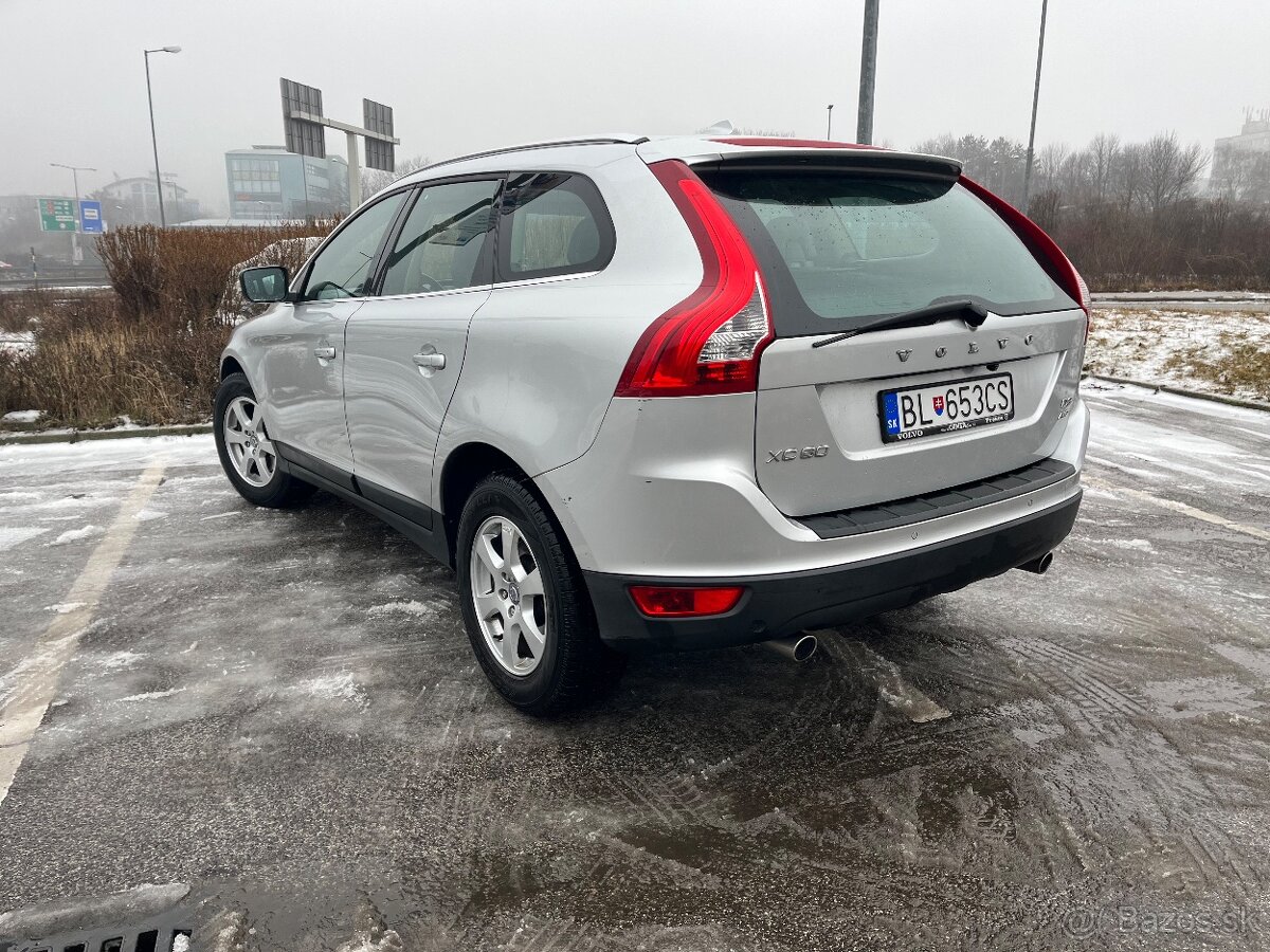 Volvo XC60 D3 AWD Summum - 1. Majiteľ, TOP stav - 7