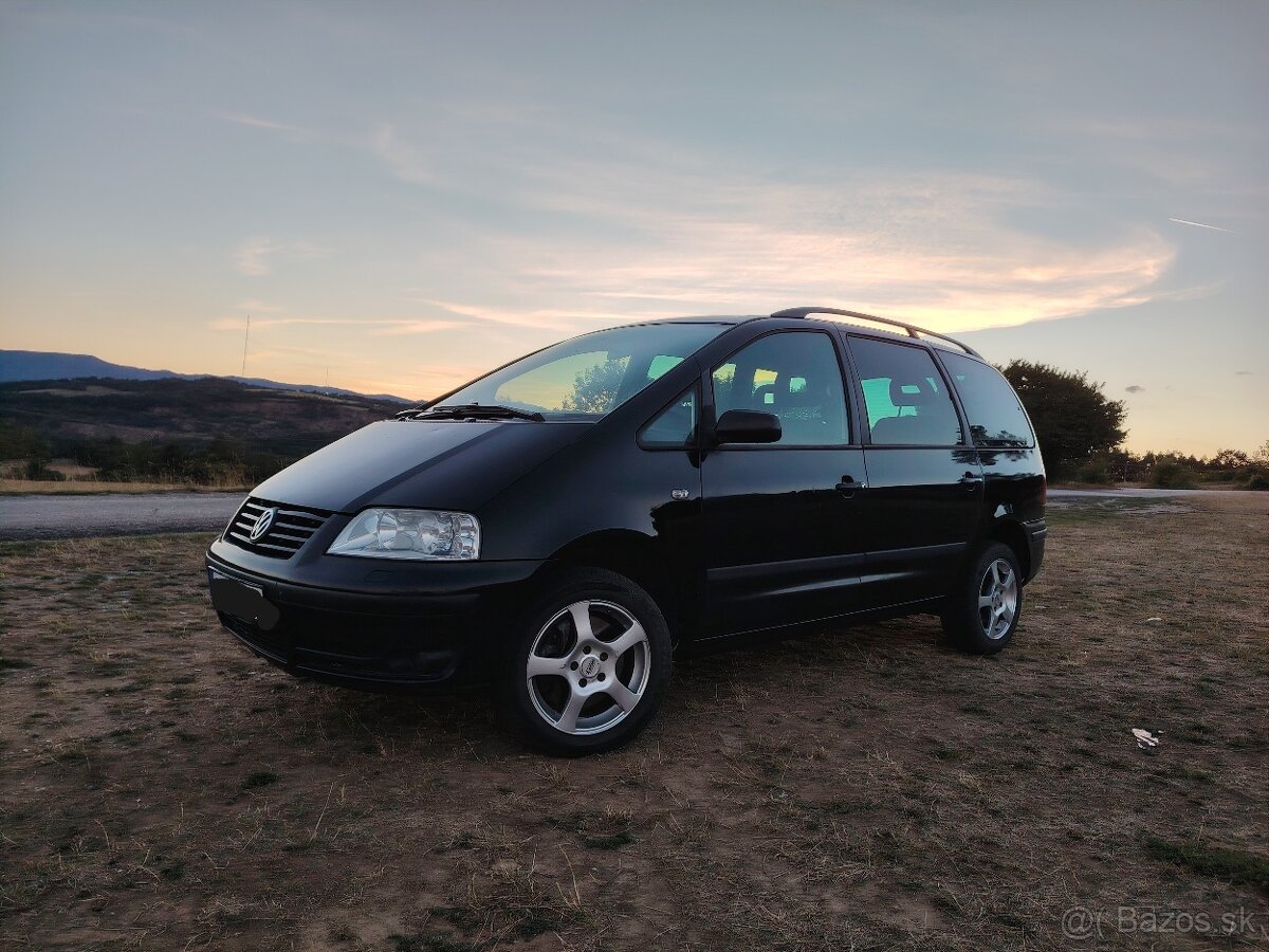 Predám VW Sharan 4x4 1.9 TDi - 7