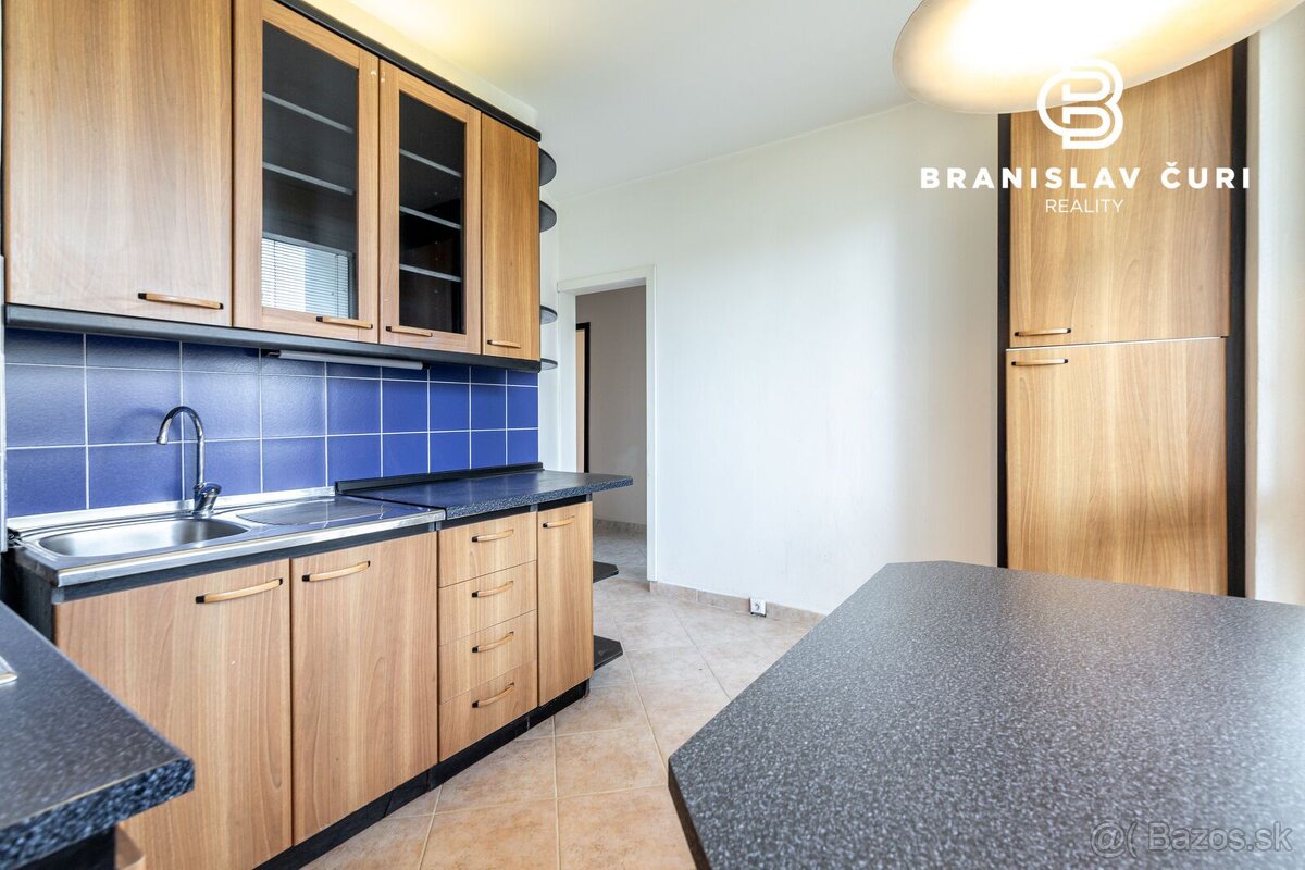 REZERVOVANÉ - PREDAJ 3-IZBOVÉHO BYTU V PÔVODNOM STAVE - Palá - 7