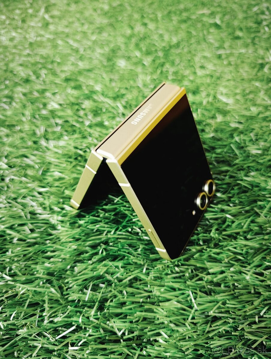 NOVÝ Samsung Galaxy Z Flip6 5G 12GB/512GB ( Limit - 7