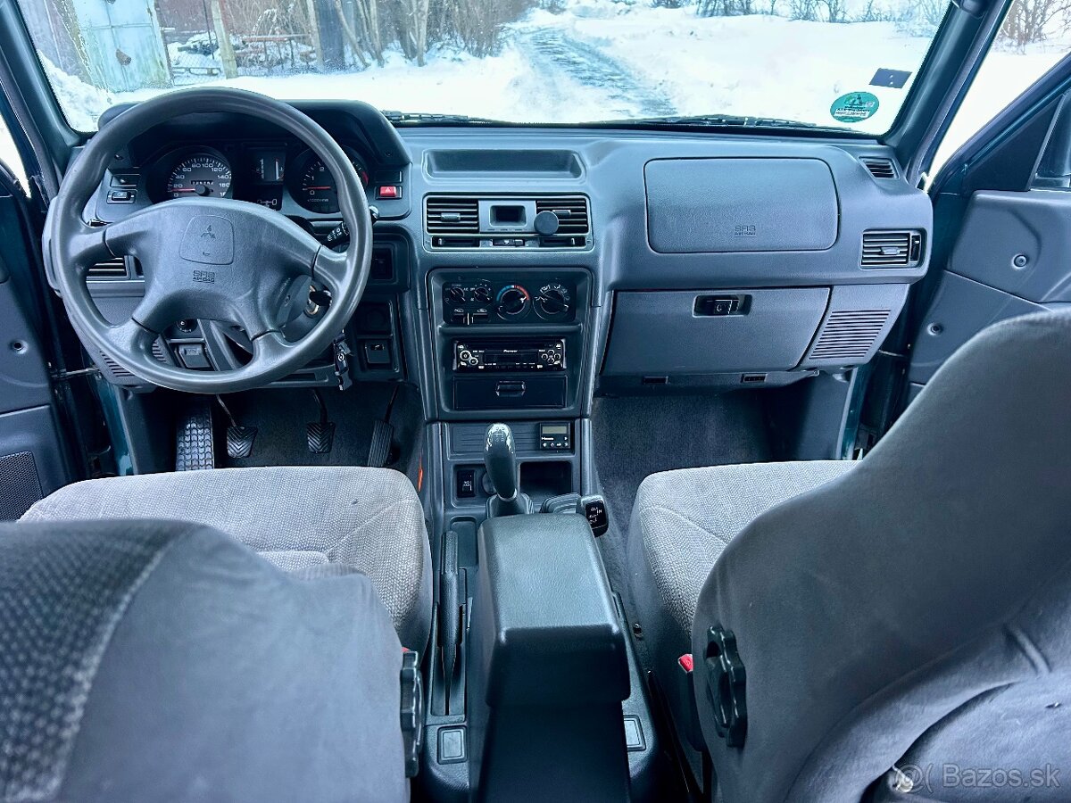 Mitsubishi Pajero 2.5 TD GLS - 7