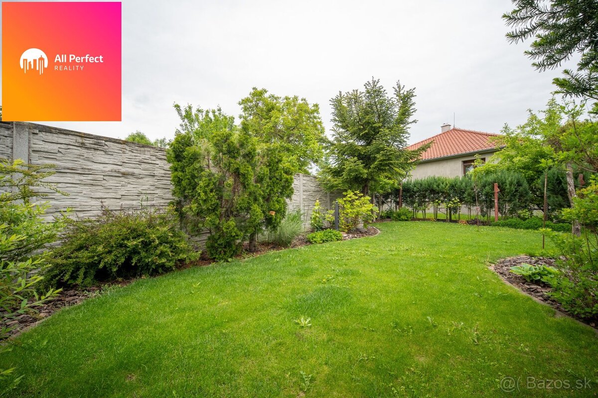 Na predaj rodinný dom s bazénom v Opoji - 7