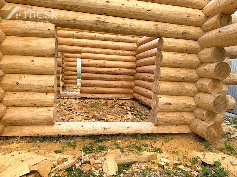 DREVENICA O VEĽKOSTI 130 M2 K DISOZÍCIÍ IHNEĎ - SVIDNÍK - 7