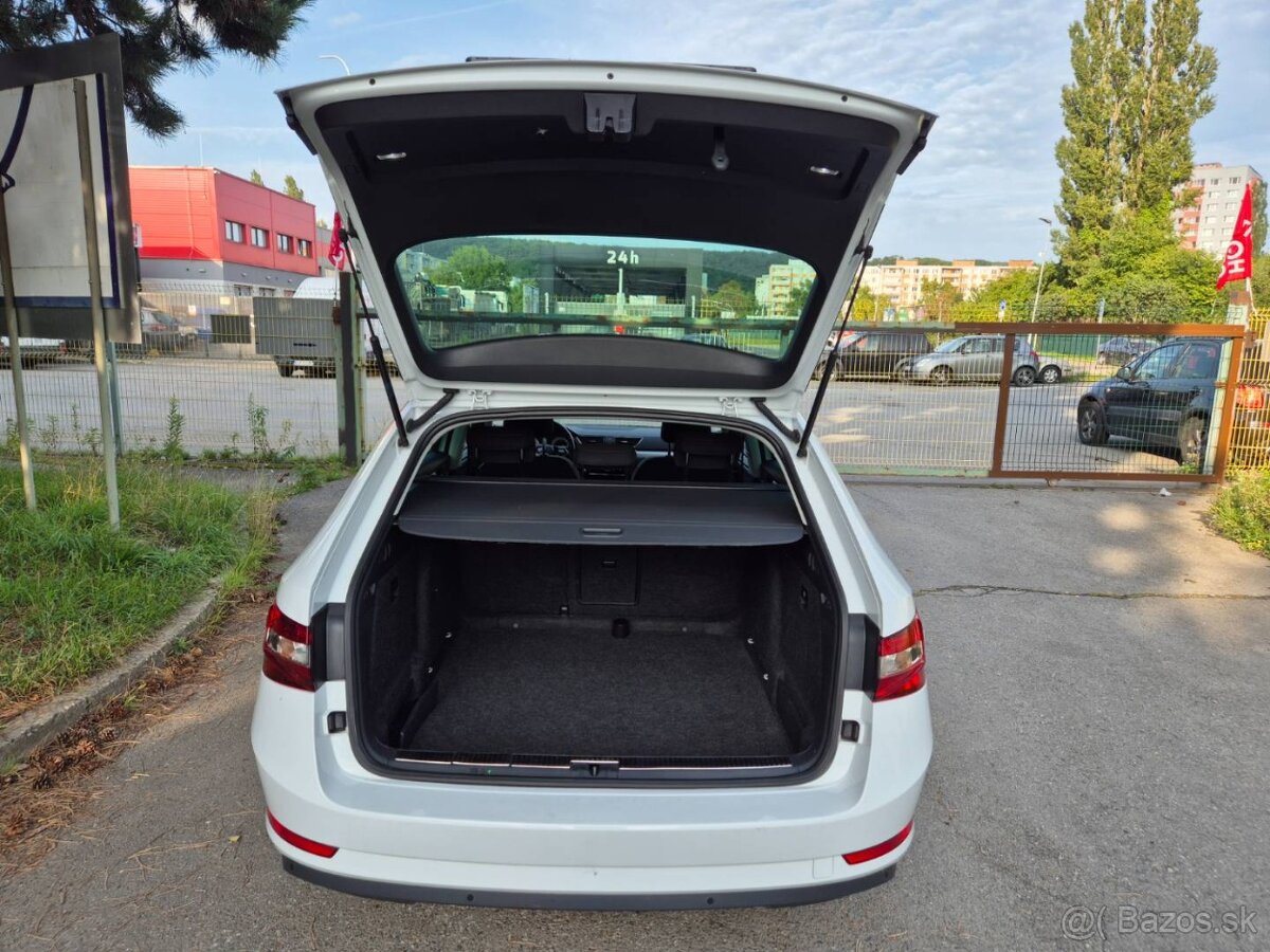 Škoda Superb Combi 2.0 TDI SCR Style DSG - 7