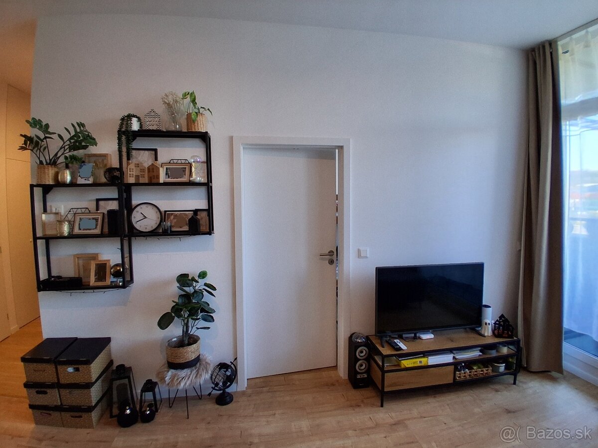 2i byt voľný na prenájom v Novom Hlohovci - 7