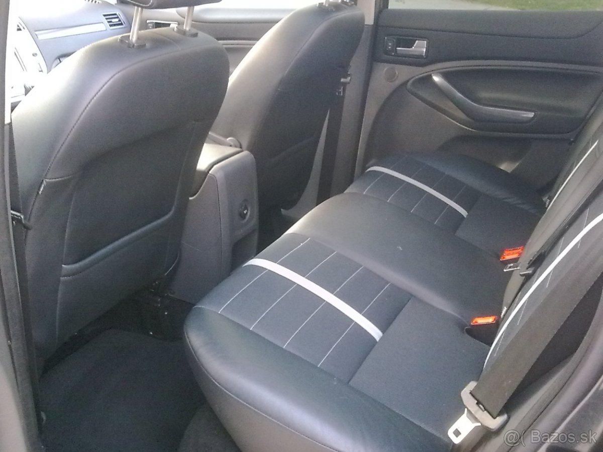 Ford Kuga TITANIUM X 2011, 4x4, AUTOMAT,panorama,PLNÁ VÝBAVA - 7