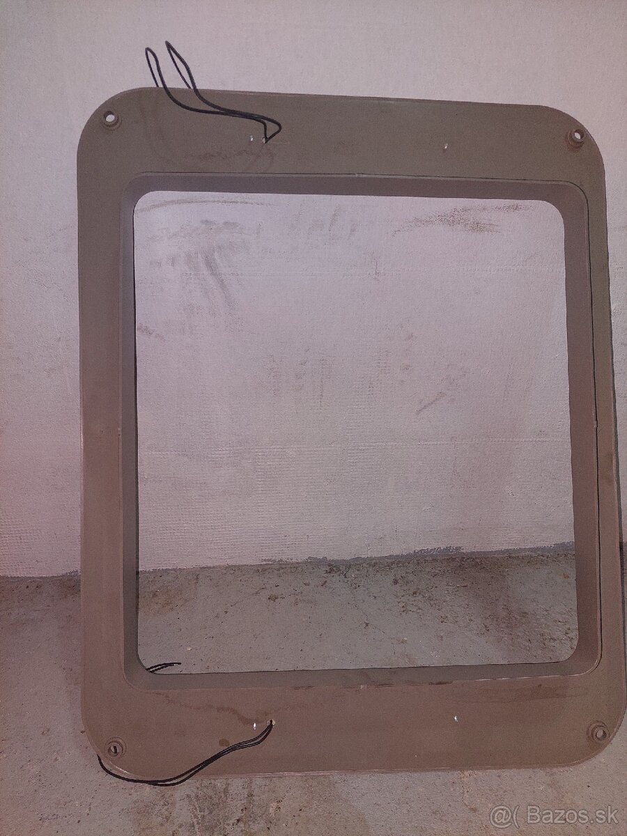 STREŠNÉ OKNO SCANIA - 7