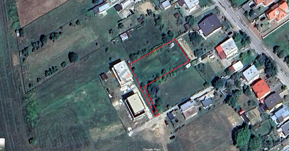 Na predaj pozemok o rozlohe 1 449 m² so záhradou a studňou v - 7