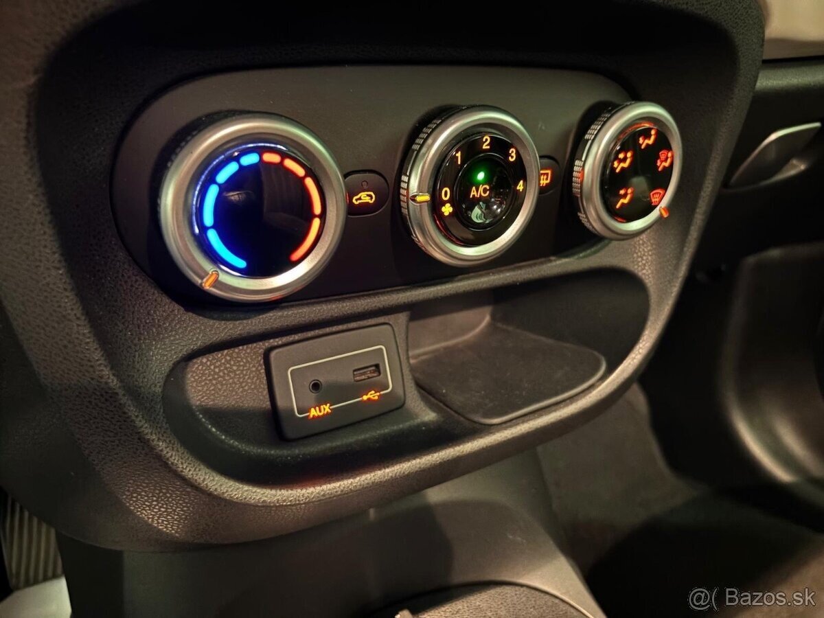 Fiat 500L 1.3 MultiJet Lounge Nafta Automat 95 hp r.v. 2017 - 7