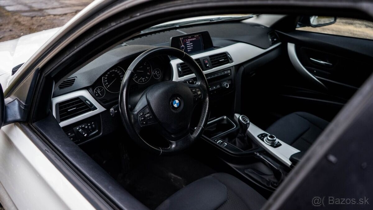 BMW Rad 3 318d f30 - 7