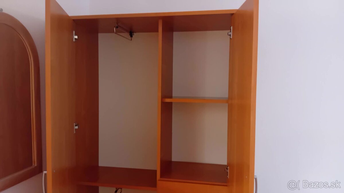 Satnikova skrina - 7