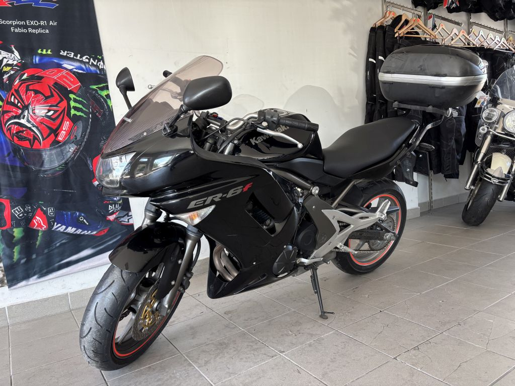 Kawasaki ER6F - 7