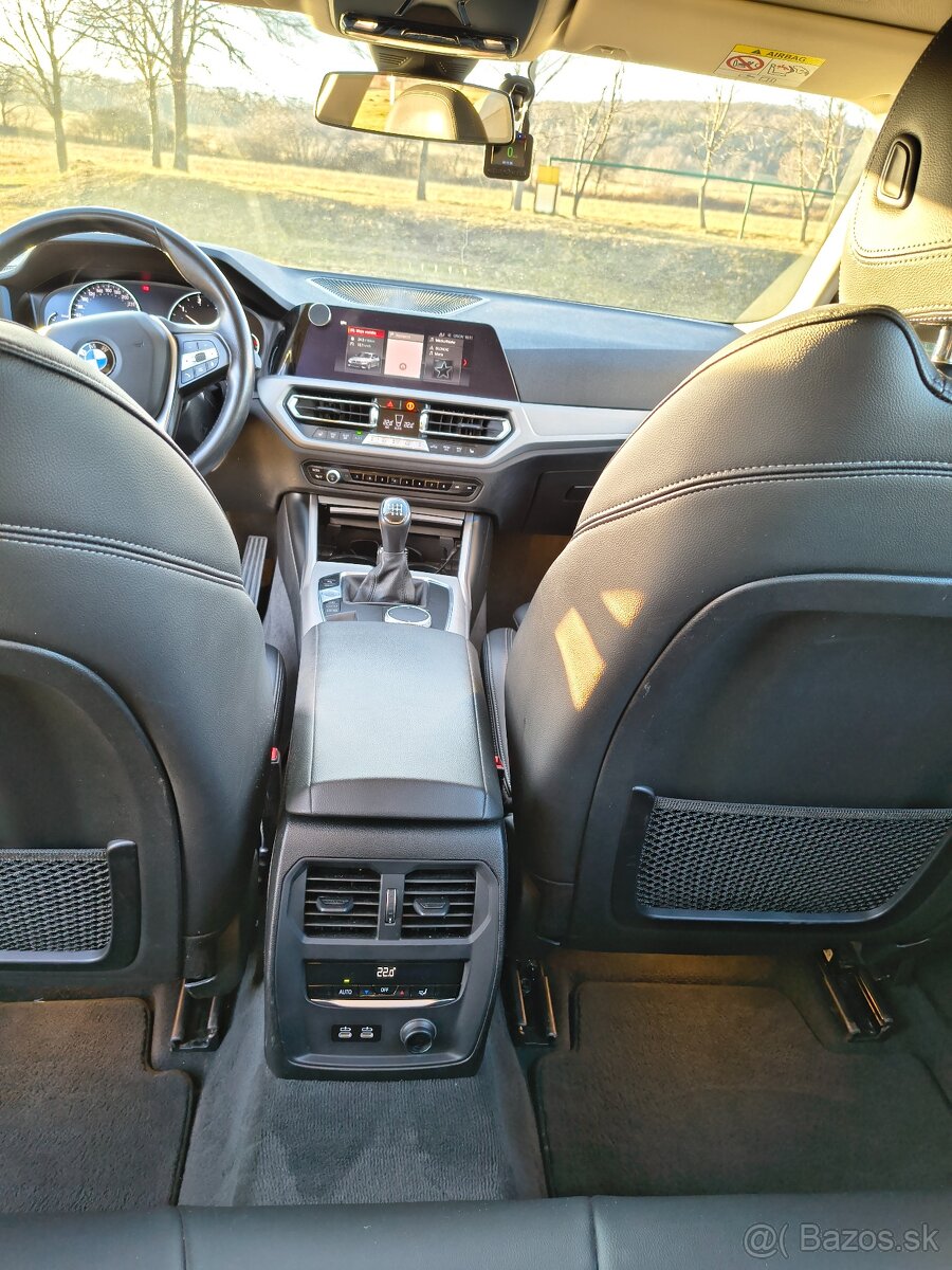 BMW 318D G21 110kW - 7