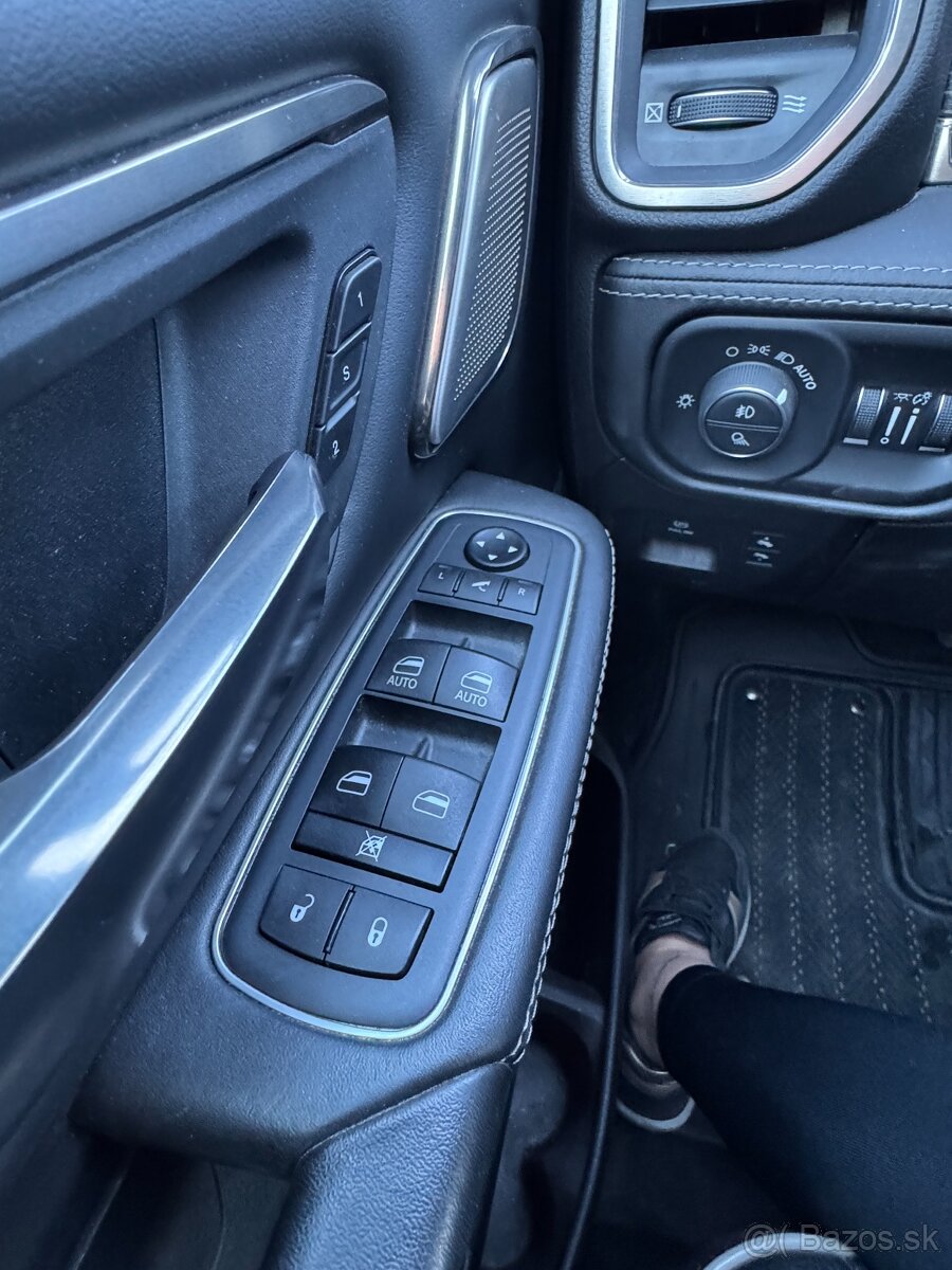 Dodge Ram, LIMITED, 2020, nehavarovaný - 7