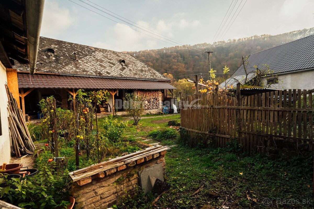 PREDAJ: Rodinný dom so záhradou, hospodárskymi stavbami a pô - 7