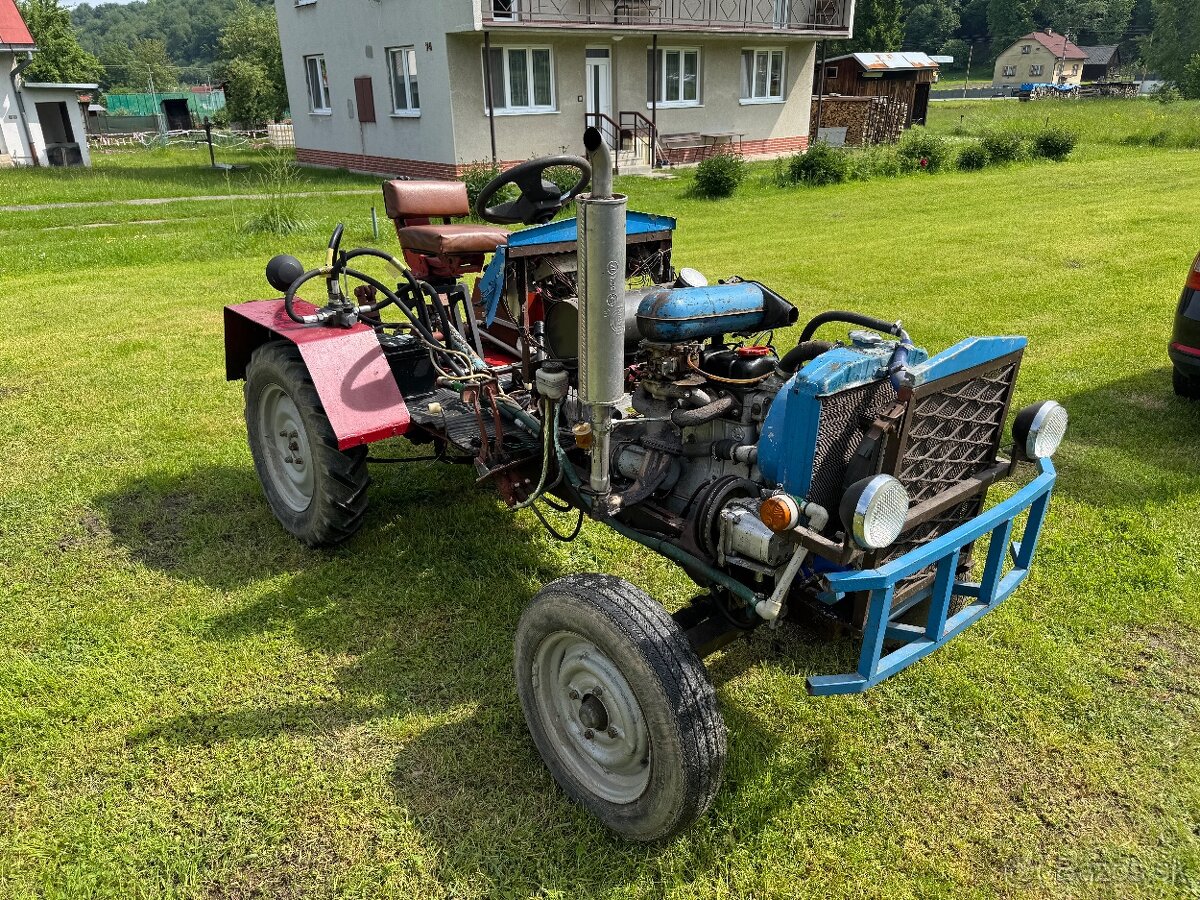 Malotraktor Škoda 1203 - 7