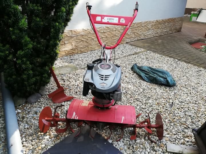 Predám rotovátor Briggs straton 675 - 7