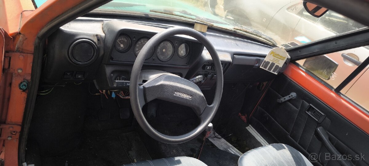 Predám Škoda 105L – ideálne na diely alebo renováciu - 7