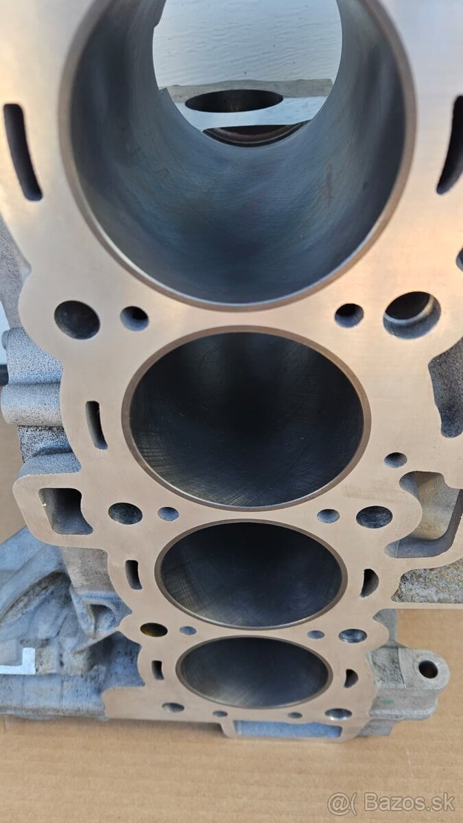 Blok motora Land Rover 2.0 Ingenium DTD - 7