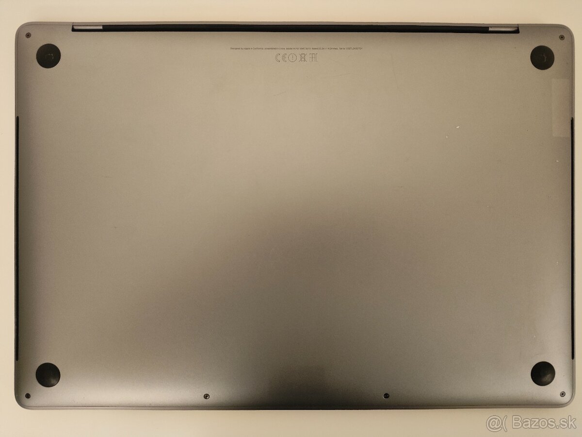 MacBook Pro 15 2016 | i7 • 16GB • 1TB SSD - 7