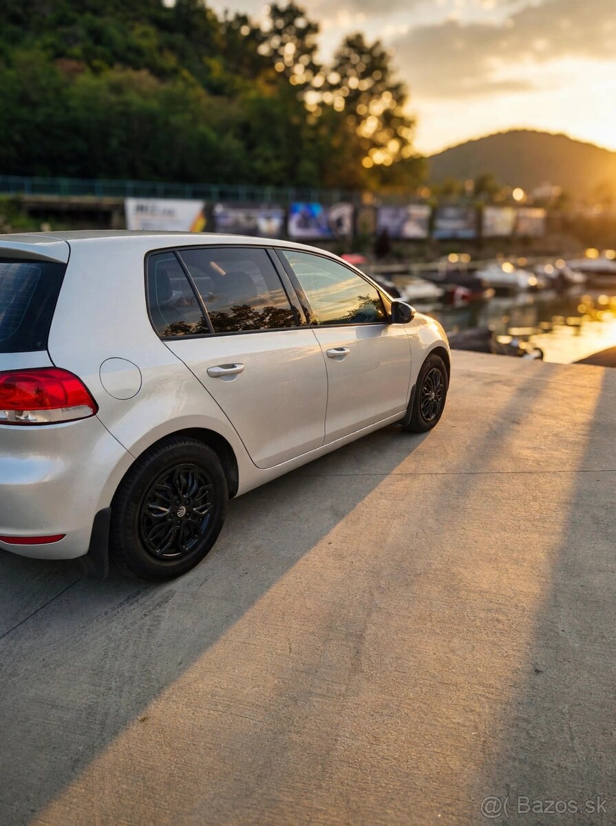 Volkswagen Golf 6 1.4 benzín - 7