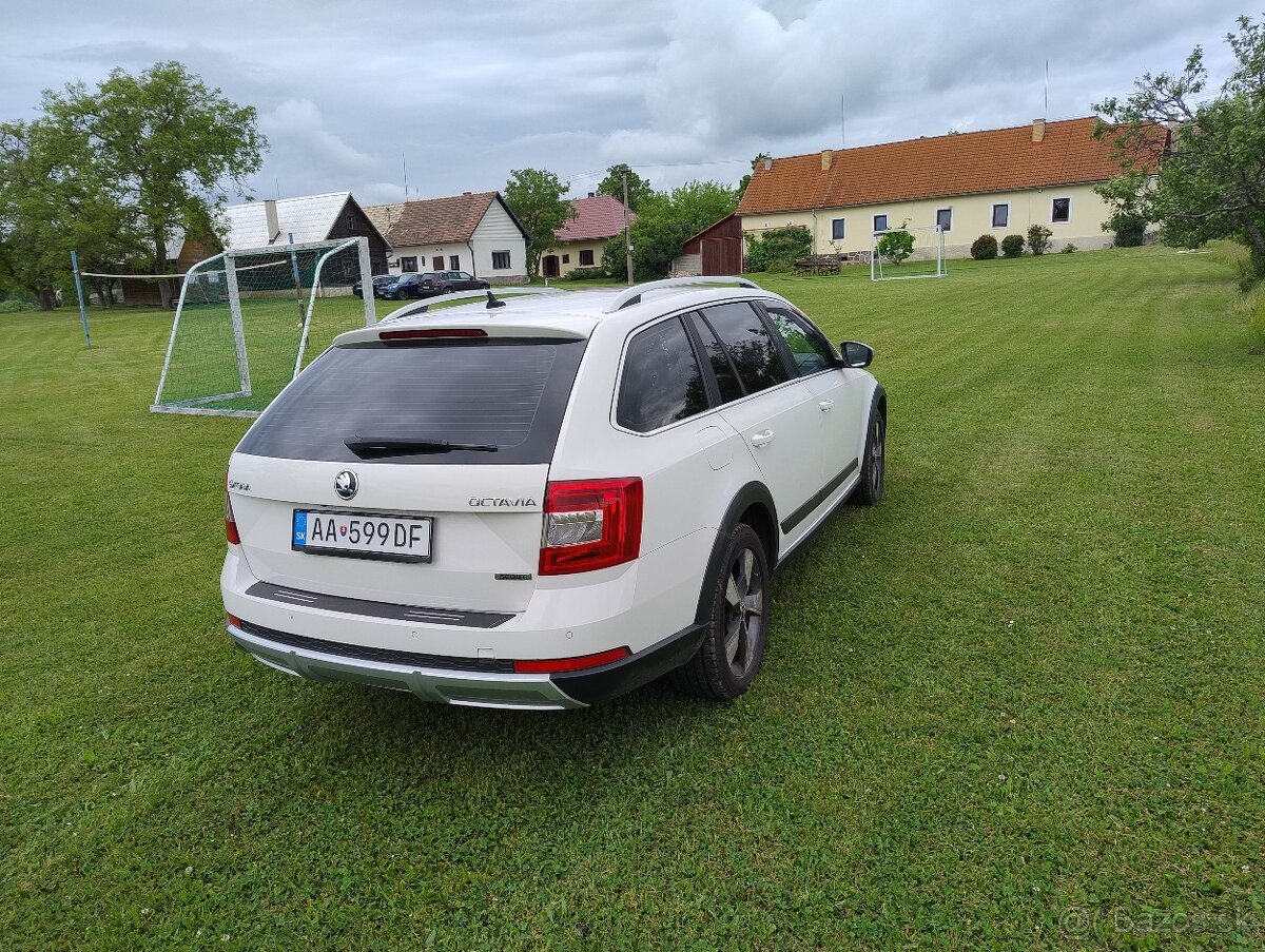 Predám Octavia scout - 7