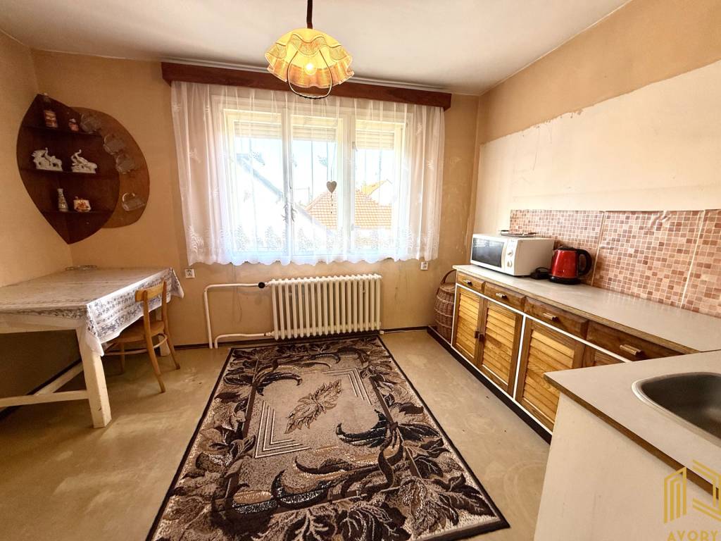 VÝRAZNÁ ZĽAVA / NA PREDAJ 5 - IZB. ROD.DOM, JABLONICA. - 7