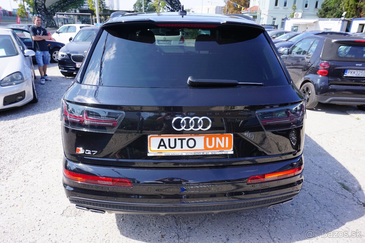 Audi SQ7 BOSE TV - 7