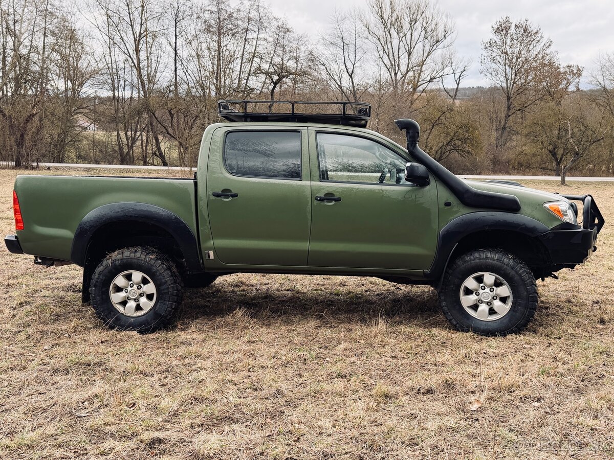Toyota Hilux - 7