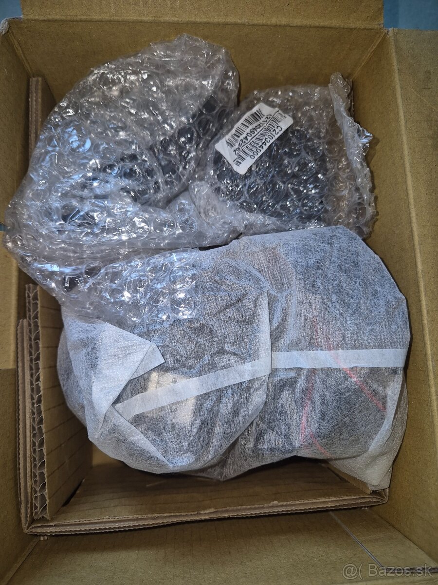 Canon fotak EOS 2000D - 7