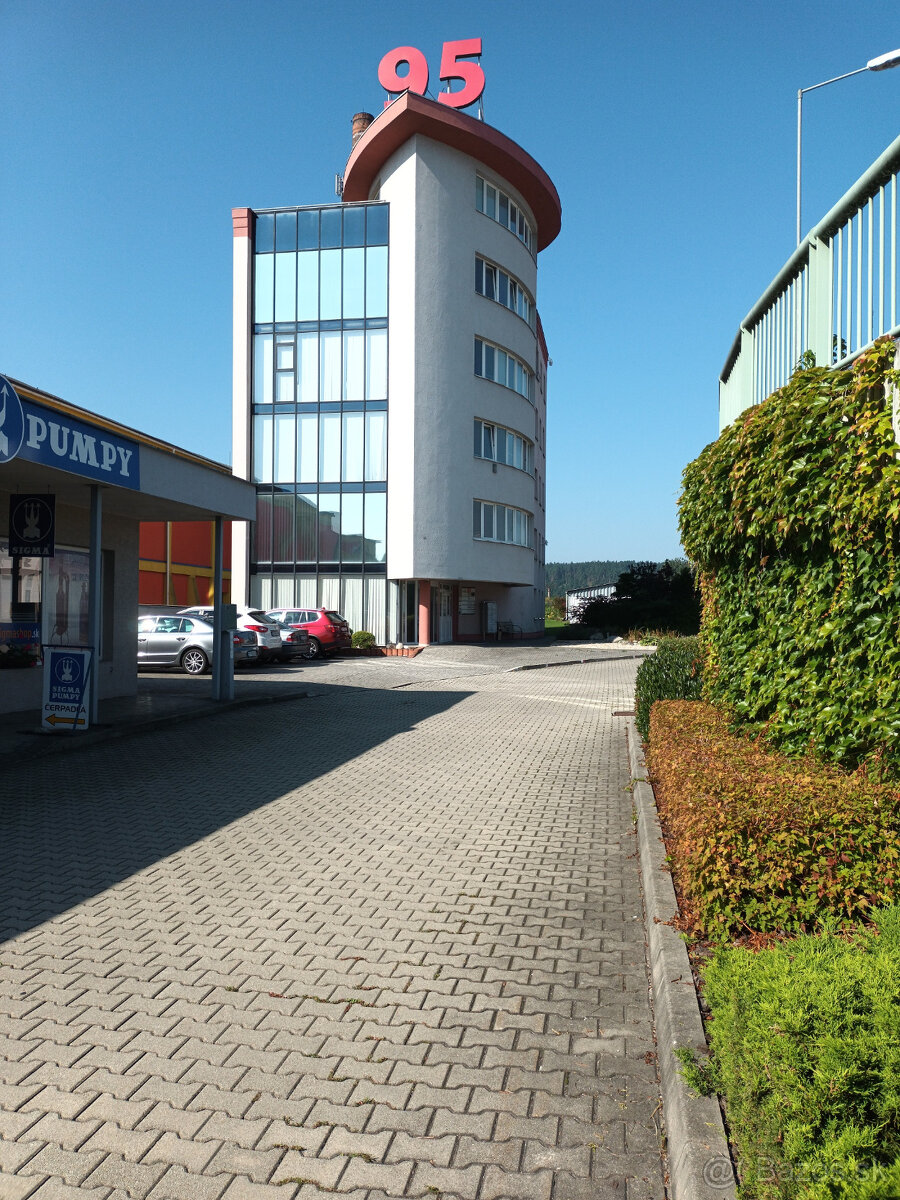 Prenájom 2 kancelárií o výmere 41 m2 ul. Dlhá - 7