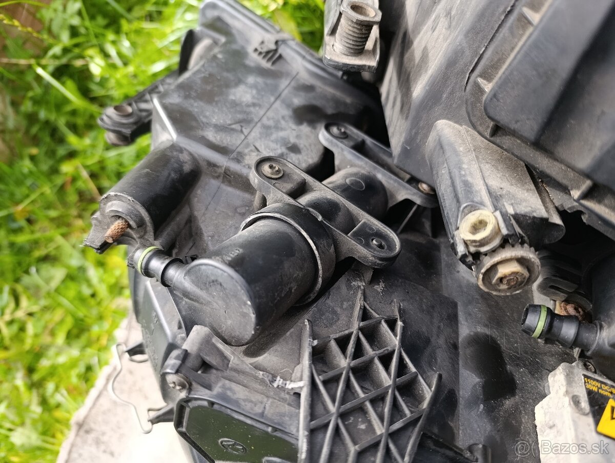 Predné svetlá Škoda Superb 1 -na diely - 7