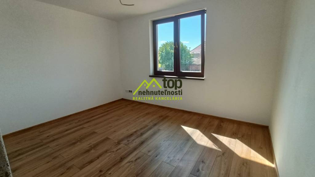 okr. Topoľčany 4-izbový rodinný dom na kľúč v Oponiciach - 7