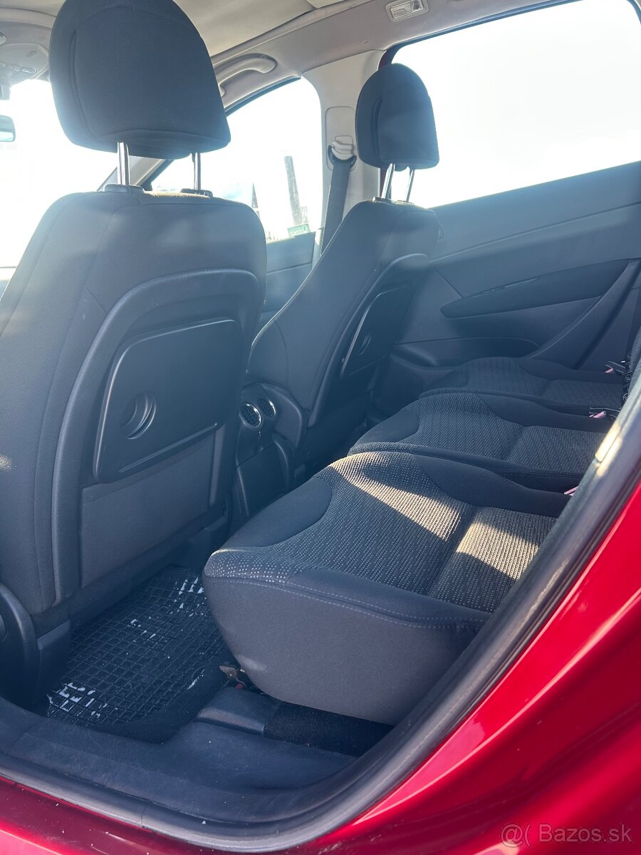 Peugeot 308sw 1.6VTI - 7