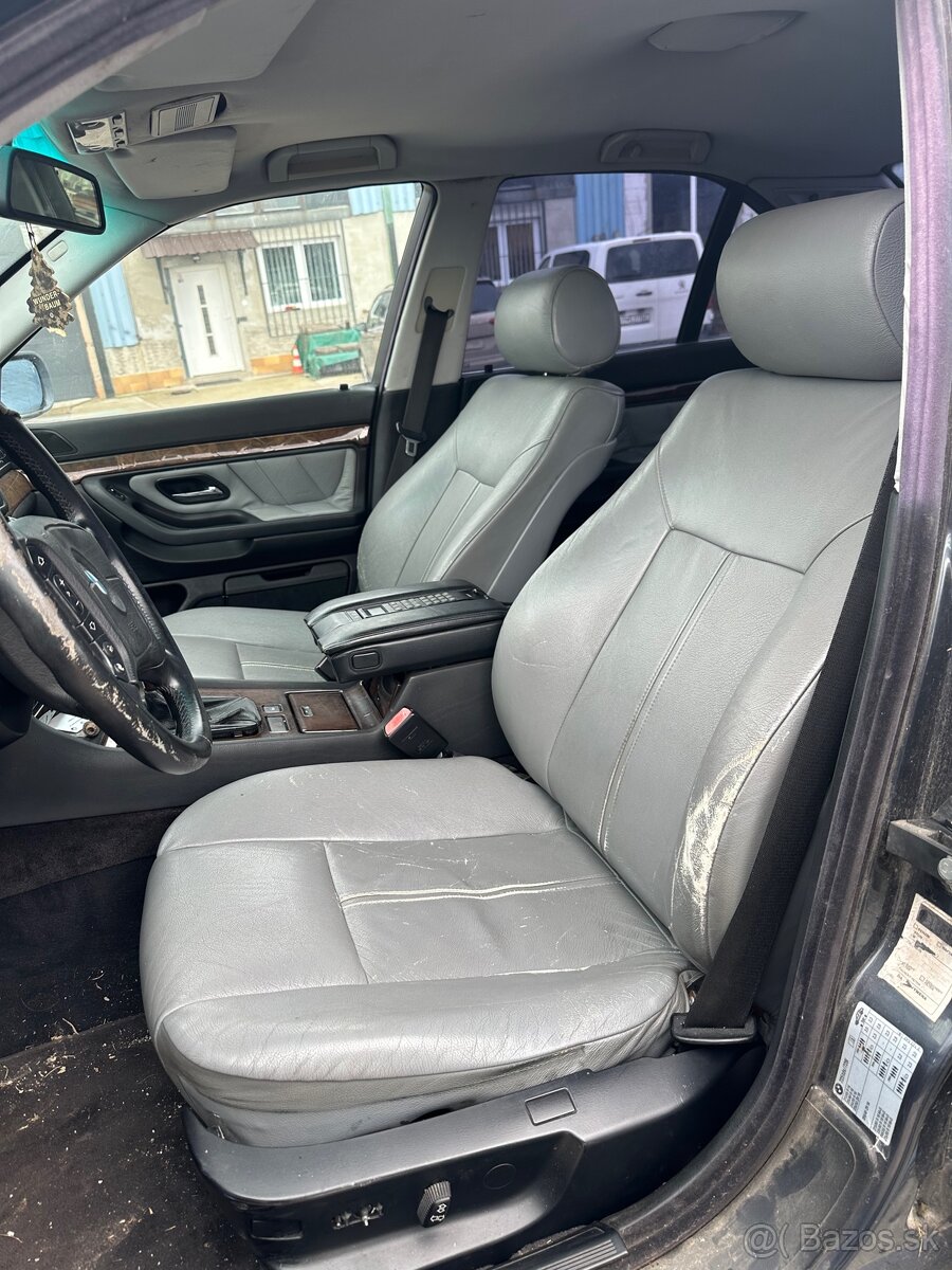 Rozpredam BMW e38 725tds - 7